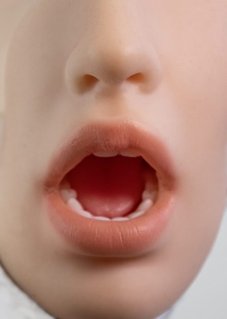 Glossy lip silicone real blowjob hole - Image 3
